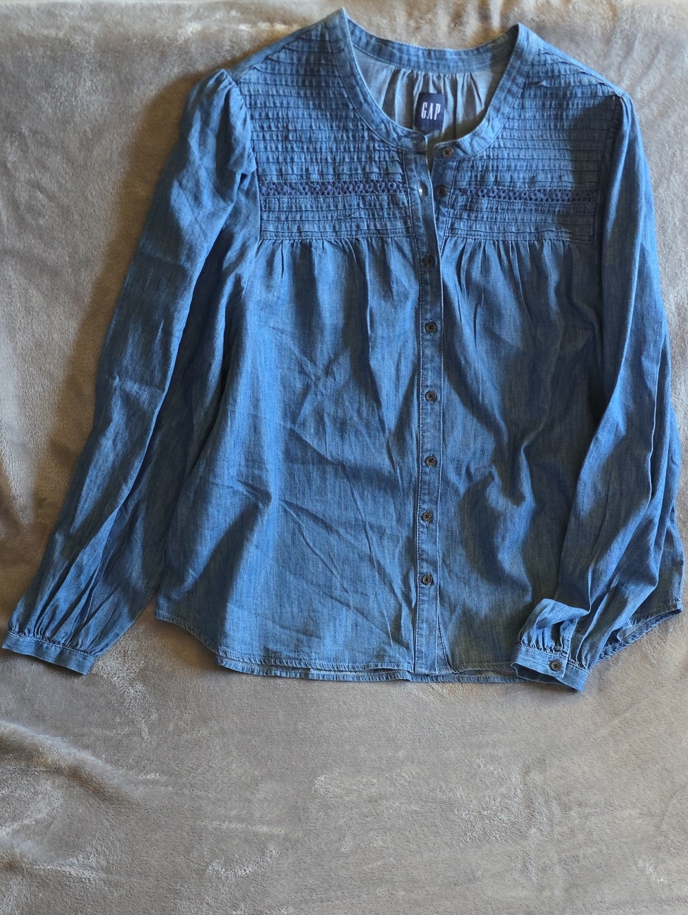 GAP Button-Down Shirt